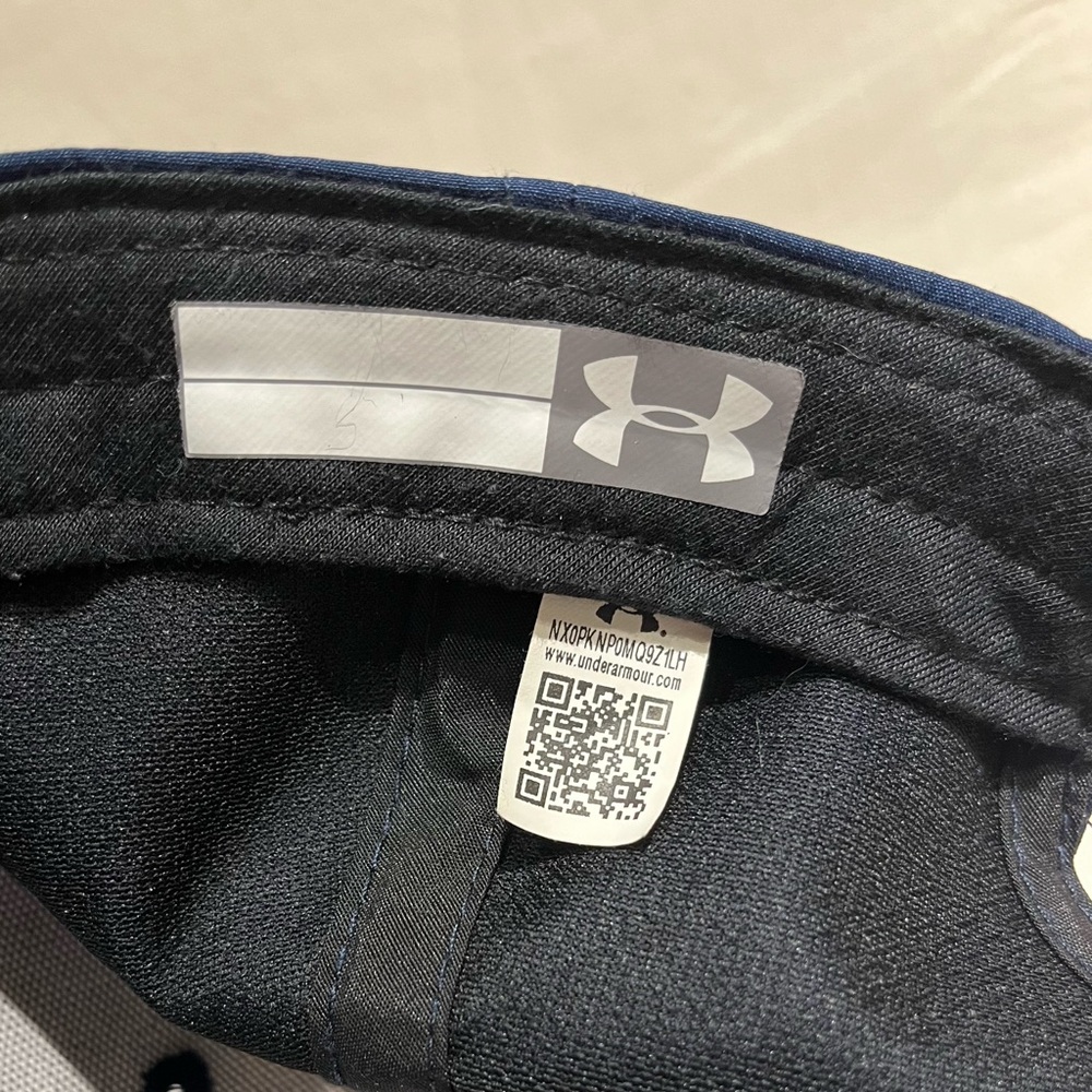 Under Armour Cap - image 6